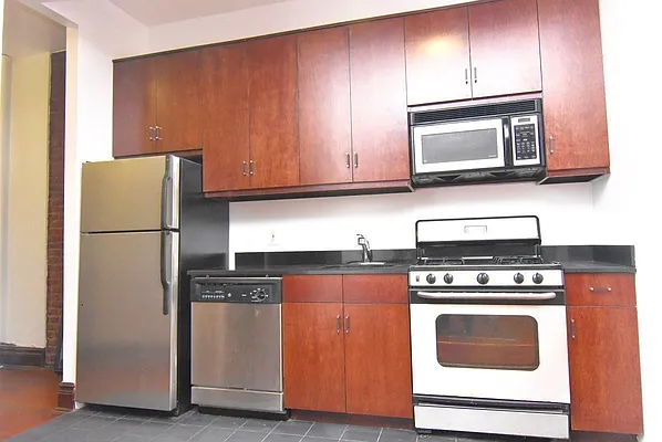 Rented by Bohemia Realty Group | media 4