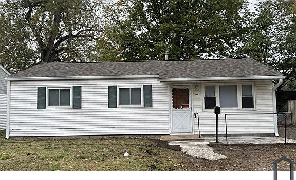 3rd image of 1145 Saint Rose Ln