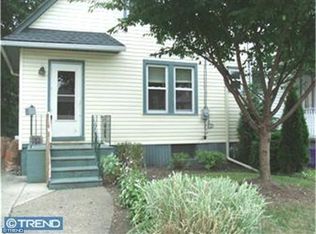 132 W Lincoln Ave, Magnolia, NJ 08049