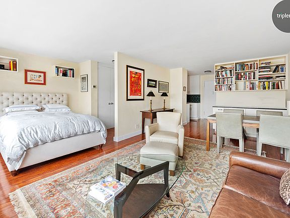 3rd image of 142 W End Ave APT 27R