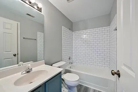 2919 Rutland Cir #204 — Photo 9