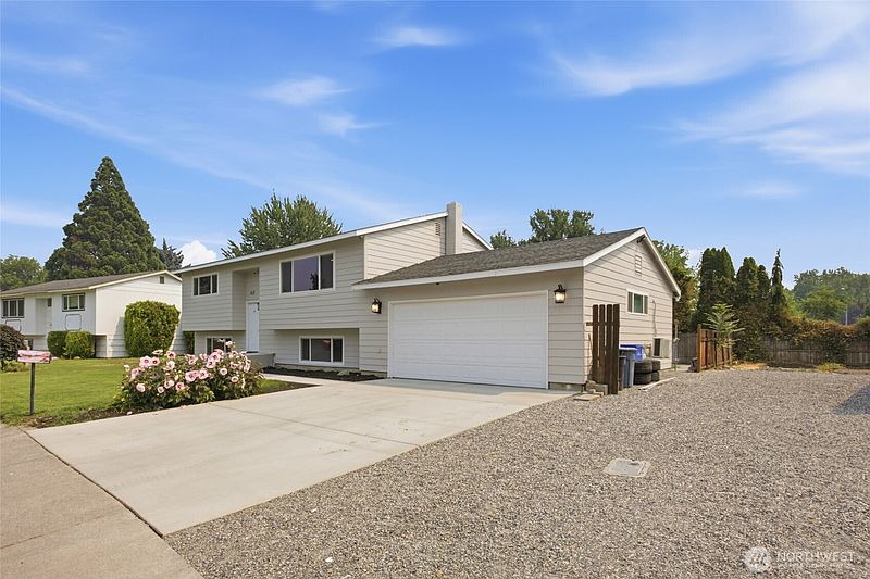 3rd image of 612 N Conway Place