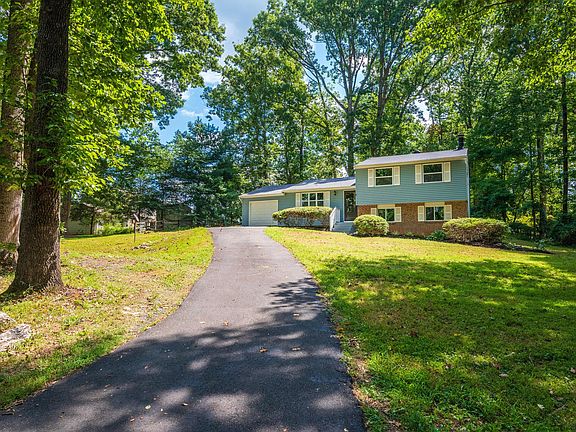 3rd image of 7259 Marr Dr
