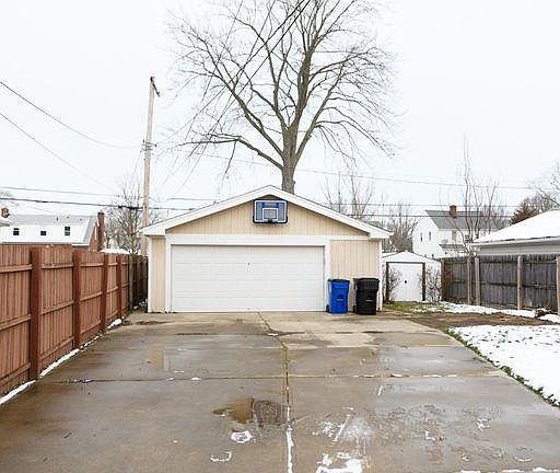 3rd image of 16708 Elsienna Ave