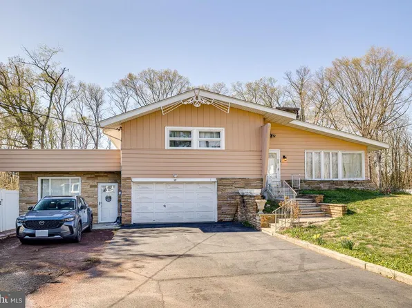 119 Fleetwood Ave, Mount Laurel, NJ 08054