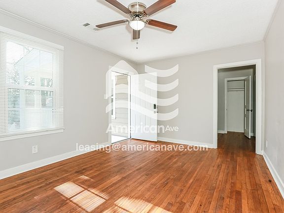 1440724_004_wm_-_living_room_13540112.jpg