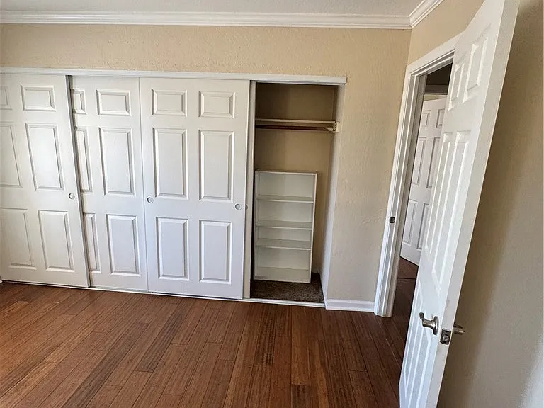 1338 Joy Rd — Photo 17