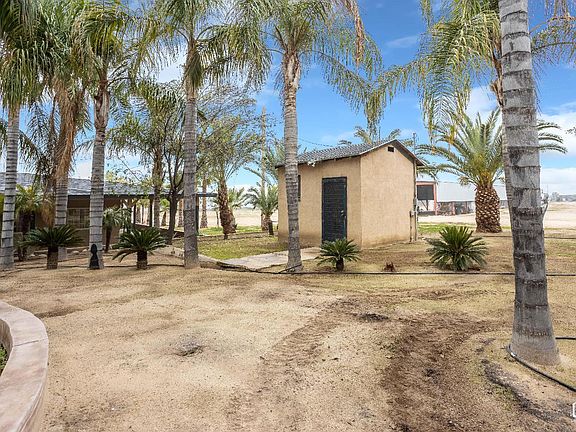 4th image of 28345 Gardner Field Rd