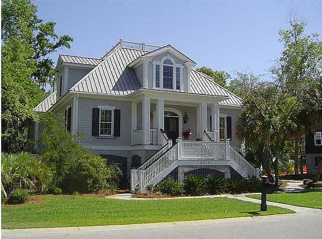 The front of the home from the street.