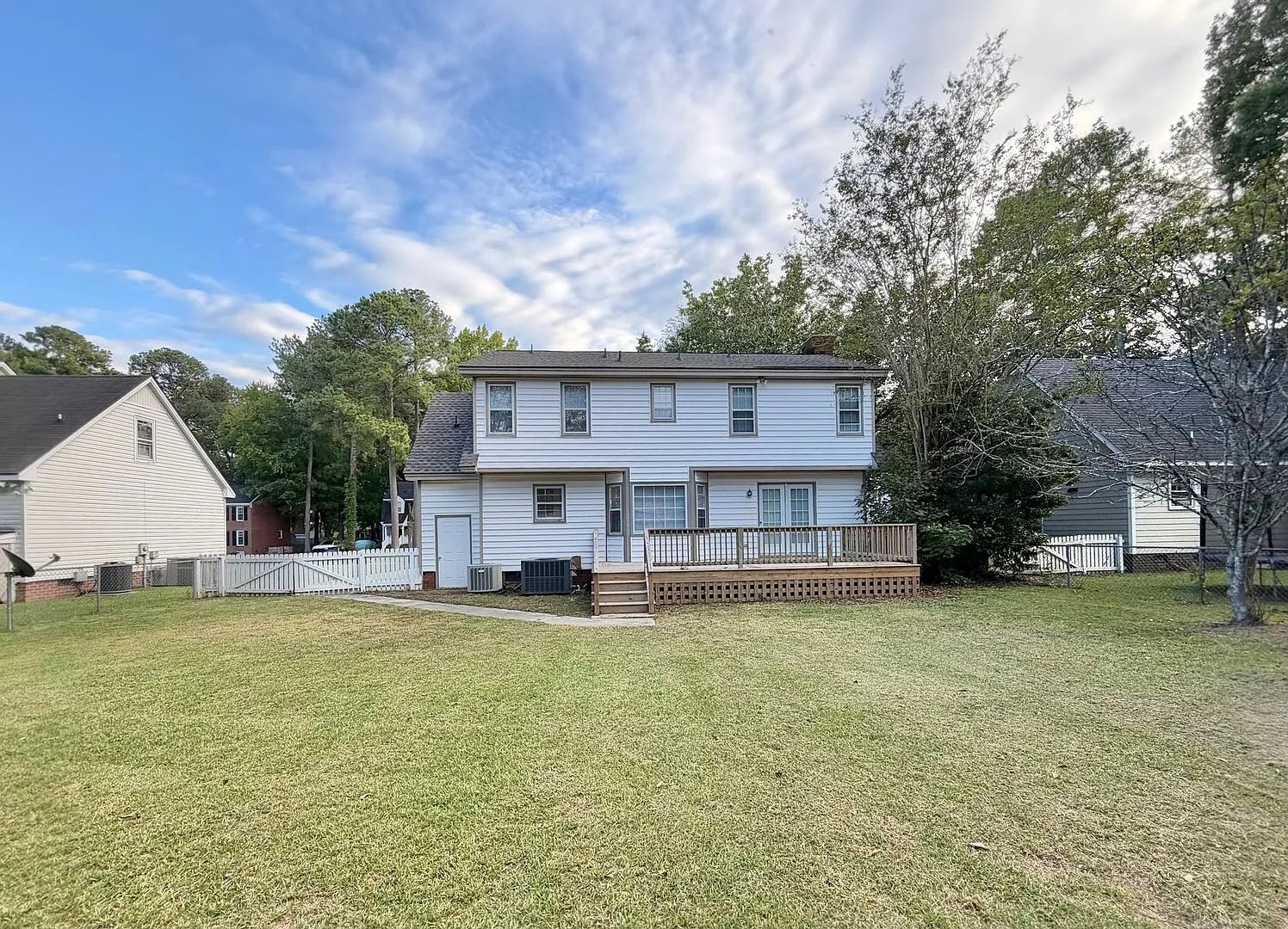 4020 Crosswinds Drive — Photo 3