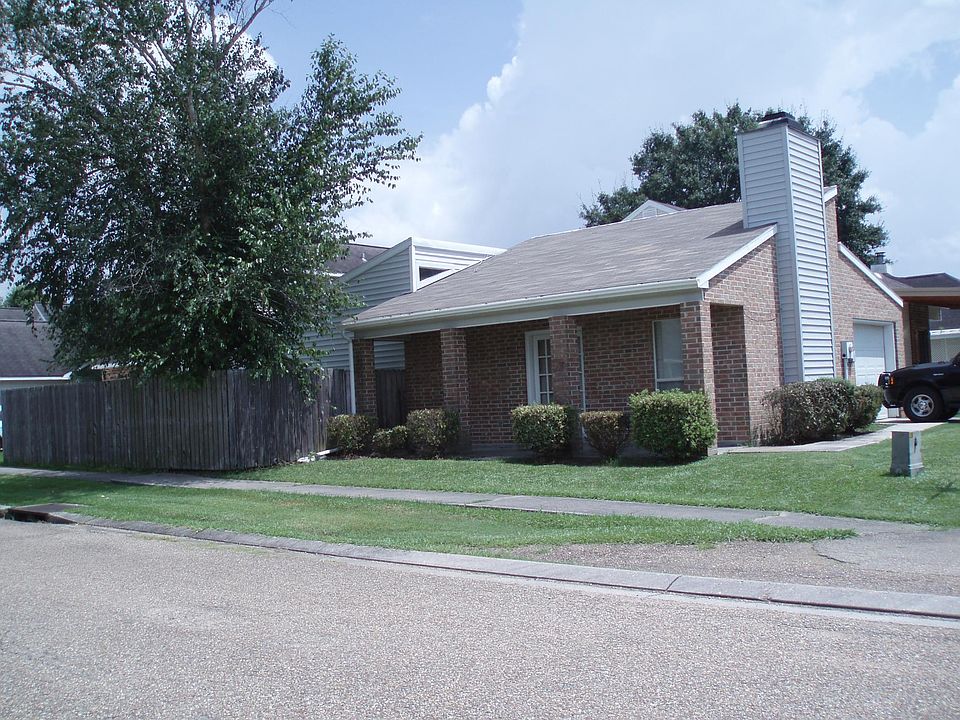 1st image of 101 Mindes Dr