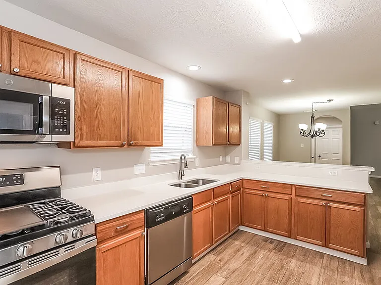 10518 Southway Bend Ln — Photo 8
