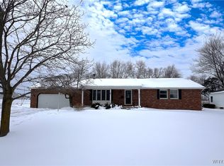 2961 Lockport Rd, Sanborn, NY 14132