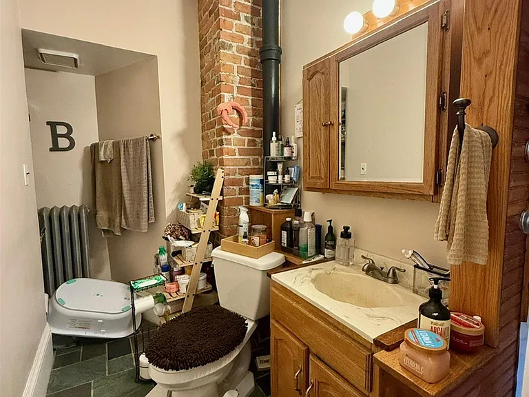 27 Hillsdale Rd #1 — Photo 7