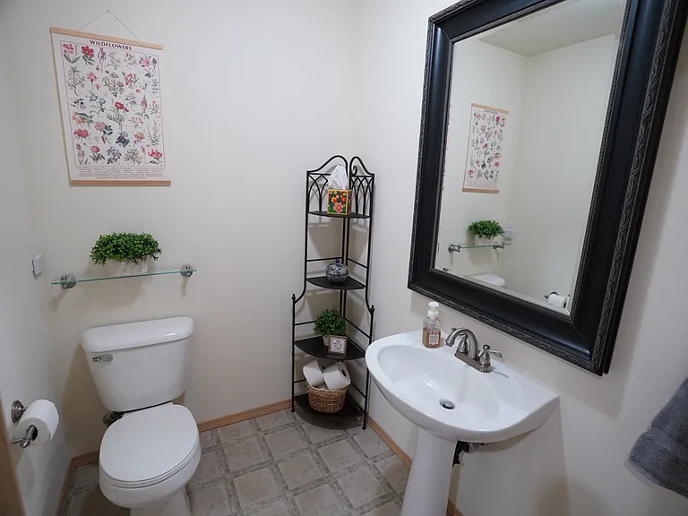 1108 Daffodil Ave NE — Photo 14