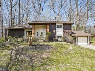 7516 Chancellor Way, Springfield, VA 22153