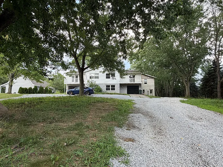 3227 Pickle Rd — Photo 17