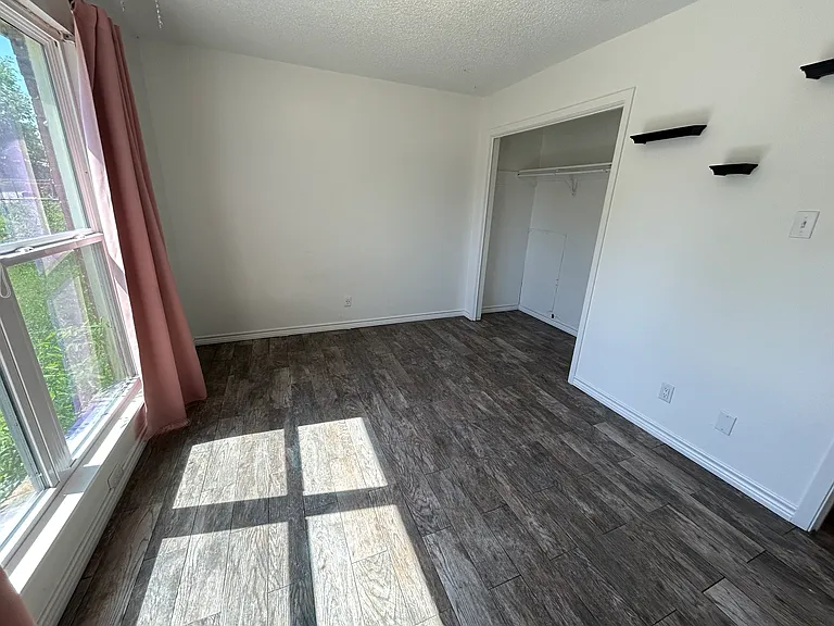 402 Randy Blvd #B — Photo 3
