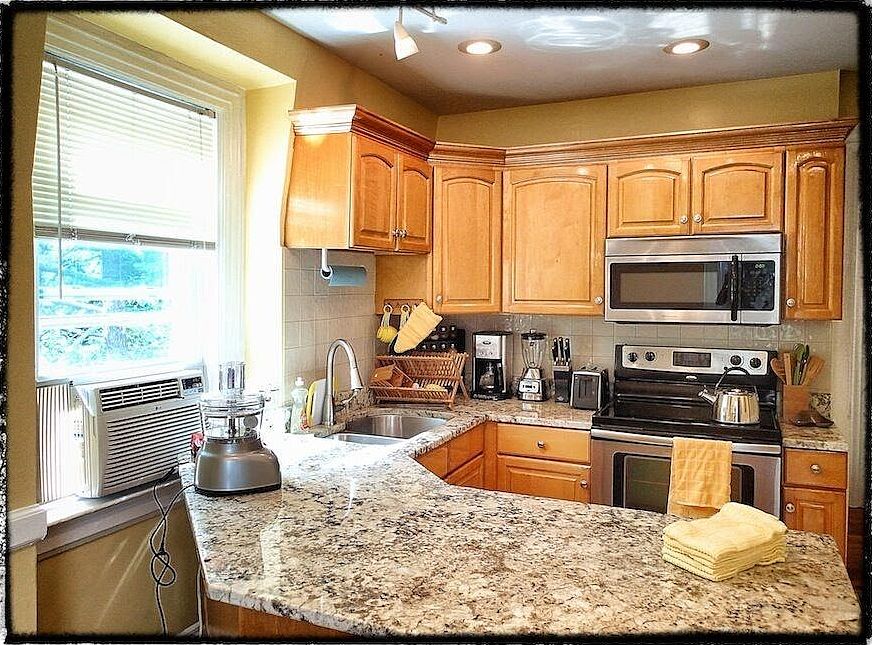 1st image of 77 Lloyd Ave APT 3C