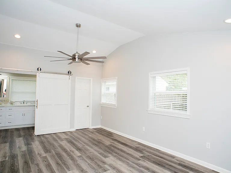 109 Walnut St — Photo 7