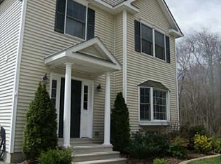 24 Oak Hill Dr, Exeter, RI 02822