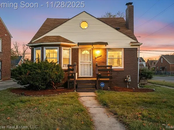 15800 Biltmore St, Detroit, MI 48227