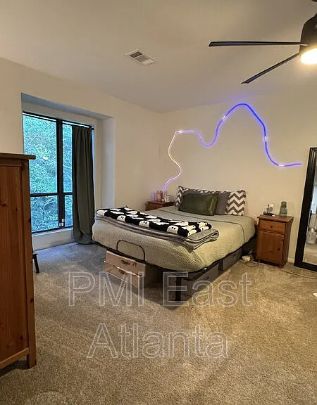 512 Tuxworth Cir — Photo 3