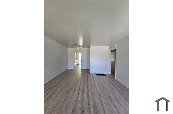 Building Photo - 3305 E Mayfair Dr S #3305