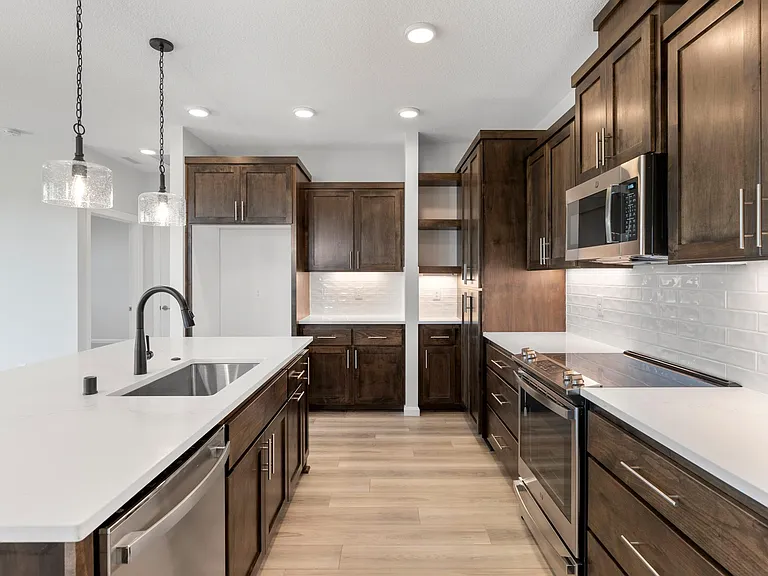 1524 W 14th Ave — Photo 12