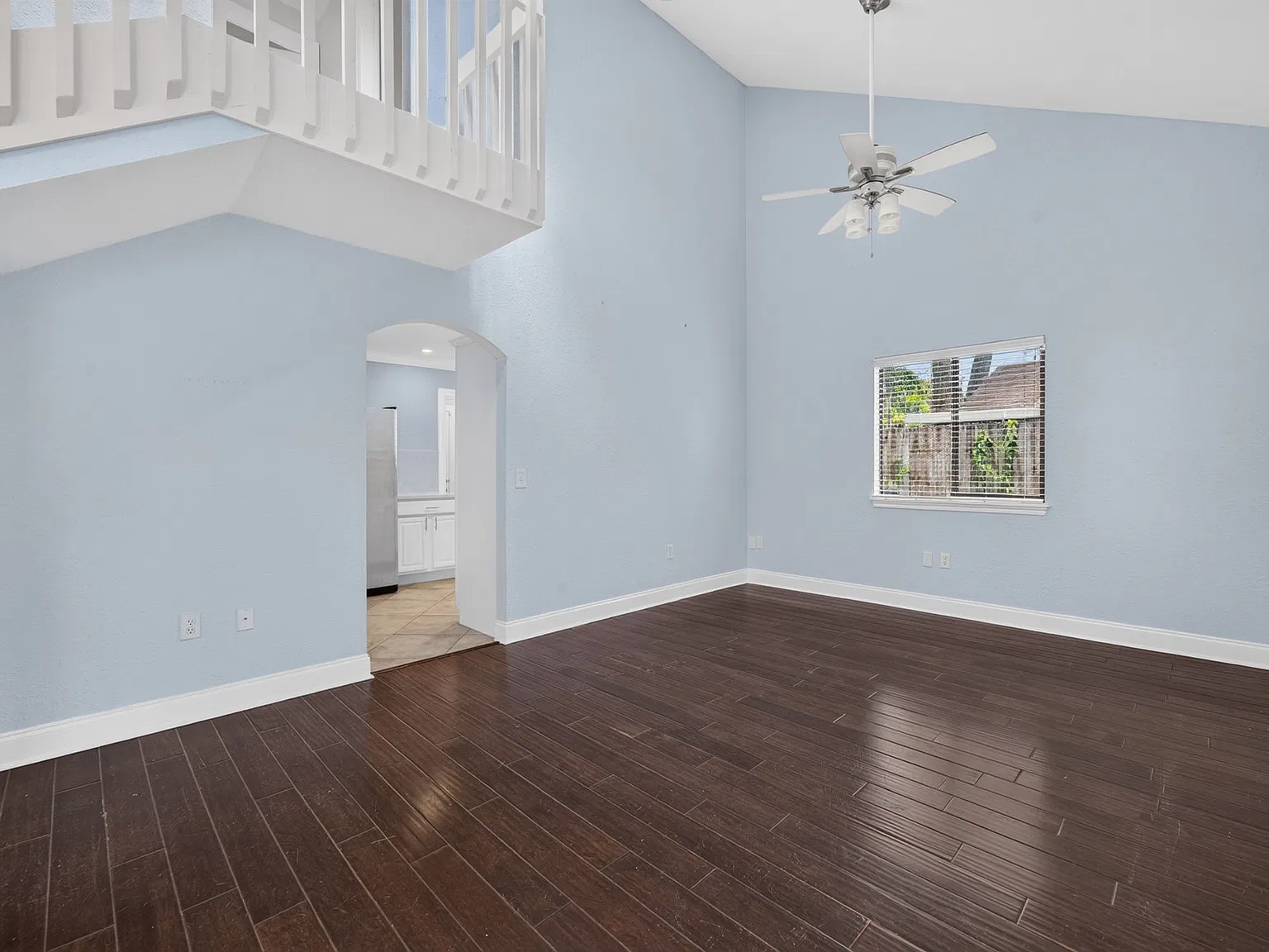 3 bed, 1232 sqft, $3,100 — Photo 4