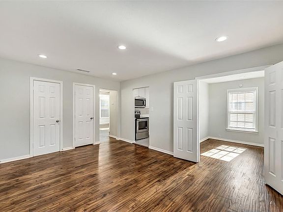 2nd image of 1109 S Davis Dr #1111