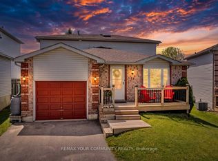 13 Waddington Cres, Barrie, ON L4N8C8