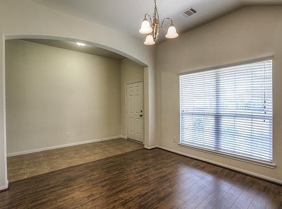3rd image of 2627 Silky Ct