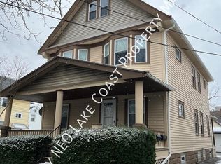 2118 Dowd Ave, Lakewood, OH