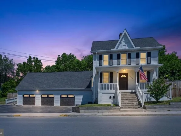 459 E Burke St, Martinsburg, WV 25404