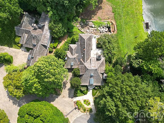 4th image of 2214 La Maison Dr
