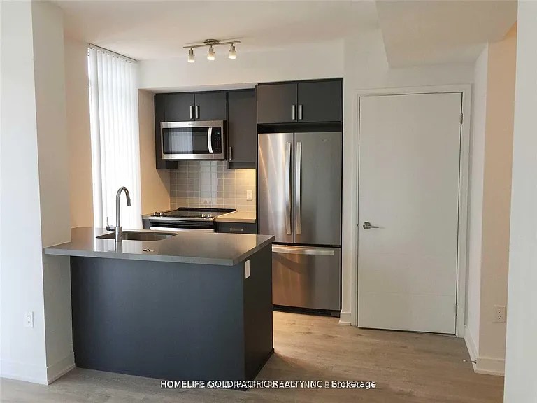 50 Wellesley St E #2901 — Photo 3