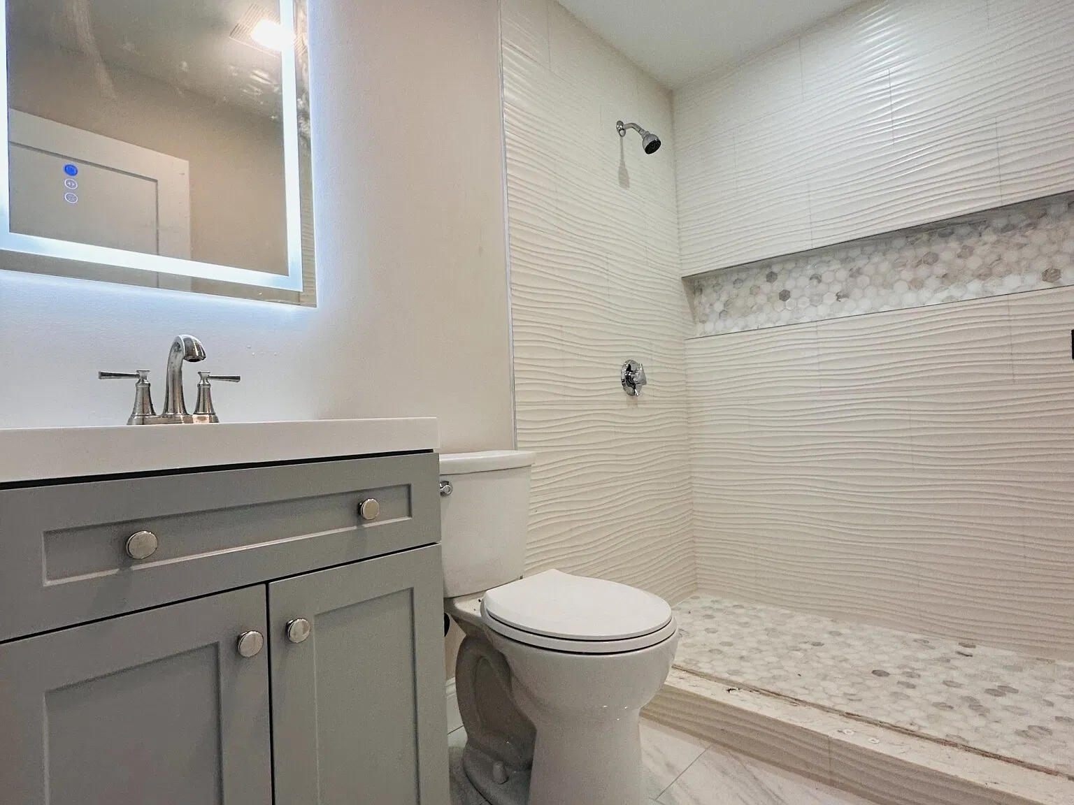 3 bed, 999 sqft, $3,900 — Photo 4