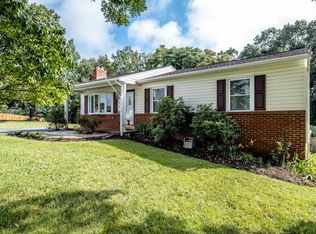 1104 10th St, Shenandoah, VA 22849