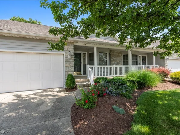 126 Augusta Dr, Elyria, OH 44035