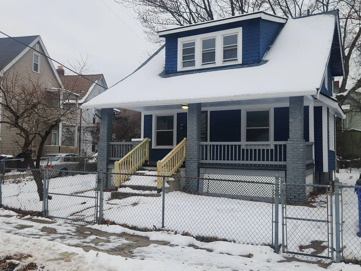Charming 3-Bedroom Property in Prime Location — Photo 3