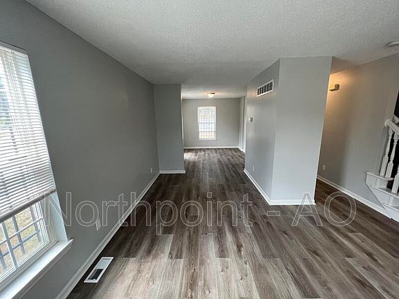 4th image of 4248 Paseo Blvd