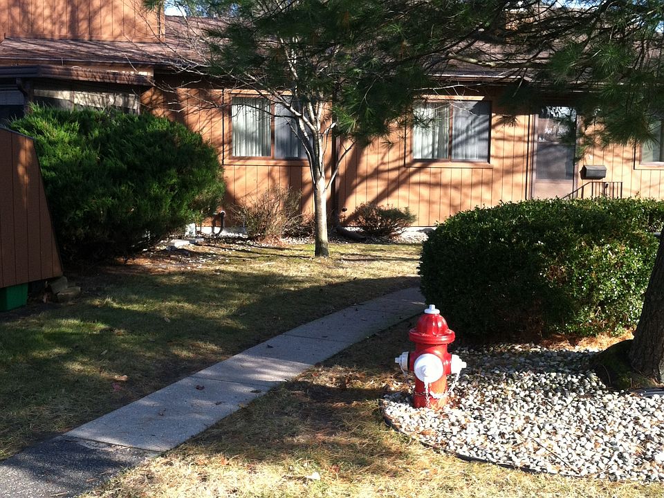 1st image of 2504 Church Point Dr #7