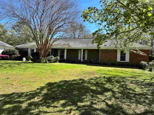 2359 Tour Eiffel Dr, Tallahassee, FL 32308