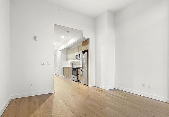 4th image of 42-20 24th St #4H