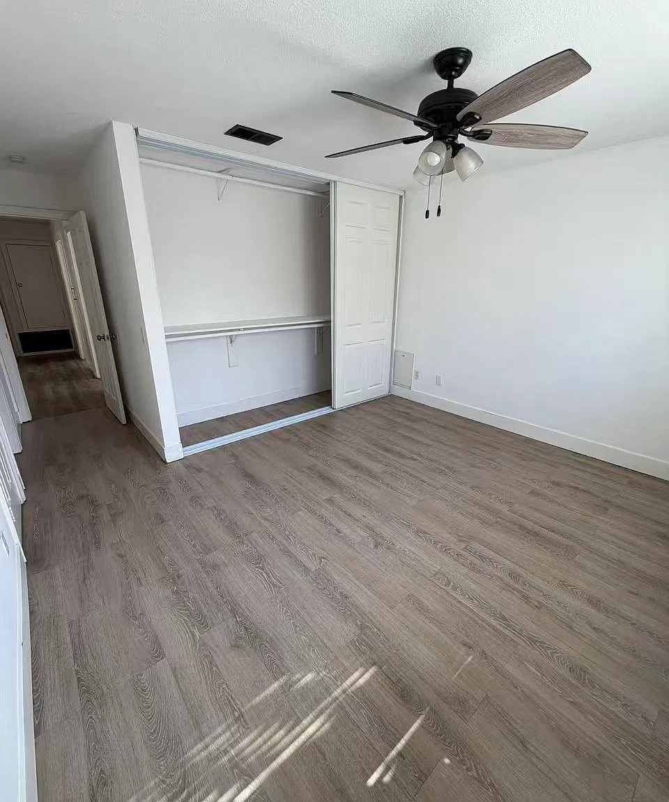 4 bed, 1323 sqft, $3,680 — Photo 2