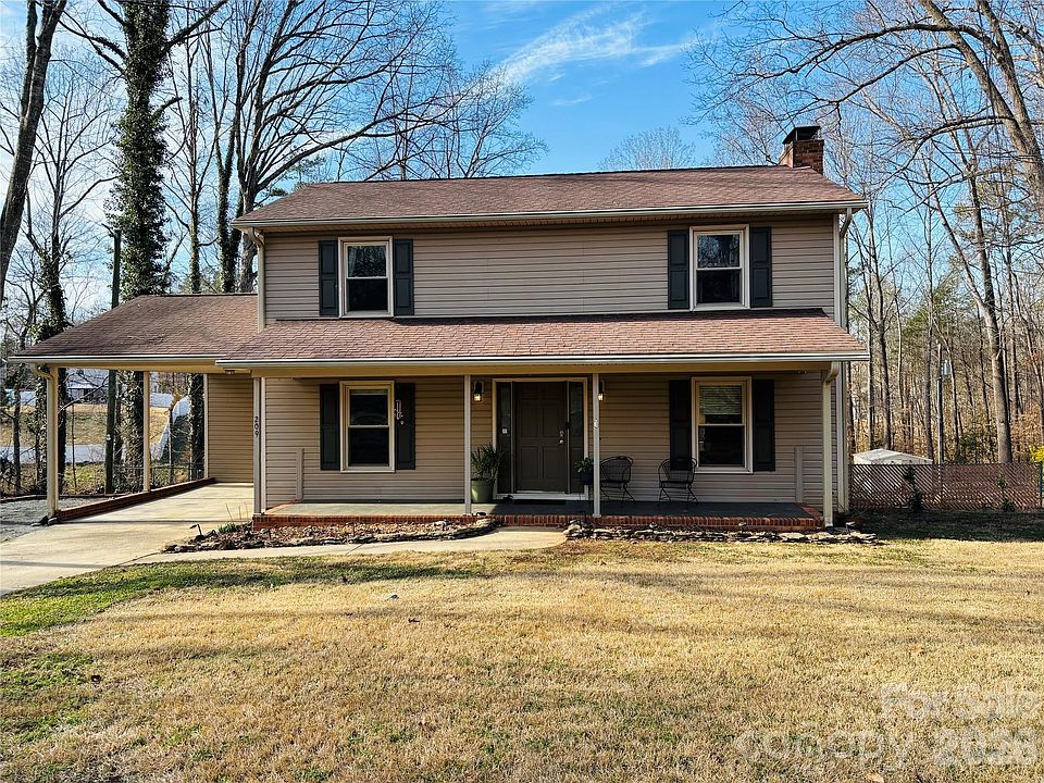 1st image of 209 Cottonwood Dr