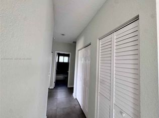 3770 SW 50th Ave, Hollywood, FL 33023