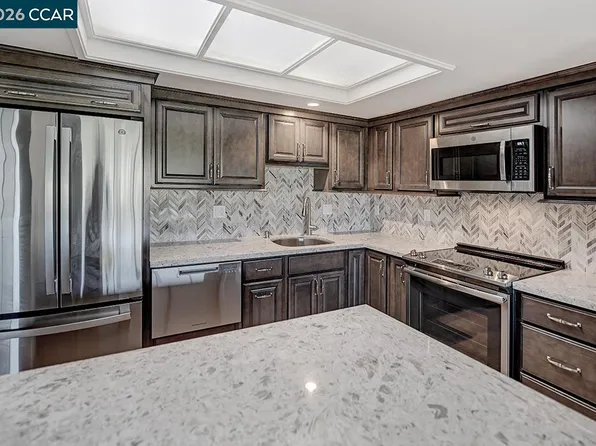 3136 Ptarmigan Dr APT 5, Walnut Creek, CA 94595