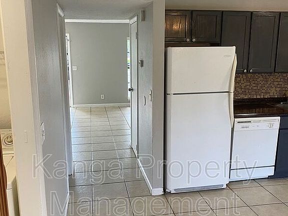 2nd image of 3519 Coral Springs Dr